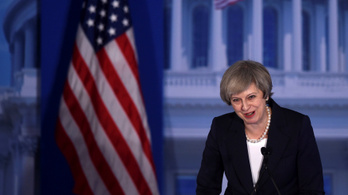 May: Rosszul jár a világ, ha mi félrehúzódunk