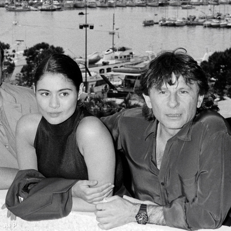1986. május 8. Roman Polanski és Charlotte Lewis a Kalózok című film bemutatóján, a Cannes-i nemzetközi Filmfesztiválon
