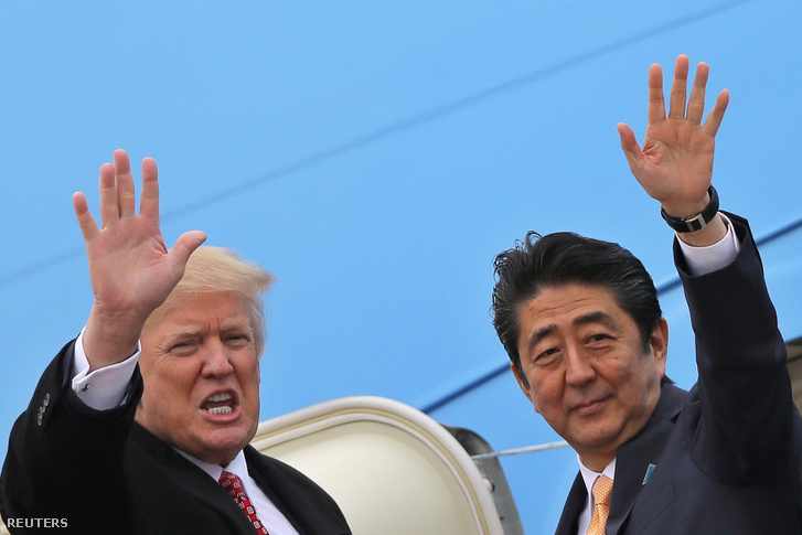 Donald Trump és a japán miniszterelnök, Abe Sinzó 2017. február 10-én