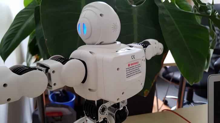 robotot keresek az interneten és beruházások nélkül