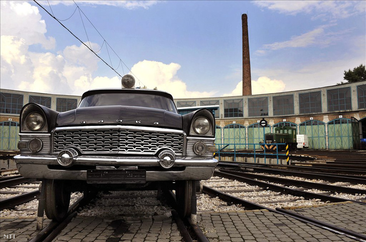 Csajka típusú sínautó a Vasúttörténeti Park mozdonyfordítójában
