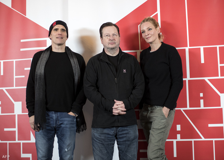 Matt Dillon, Lars von Trier és Uma Thurman a The House That Jack Built sajtókonferenciáján, Svédországban