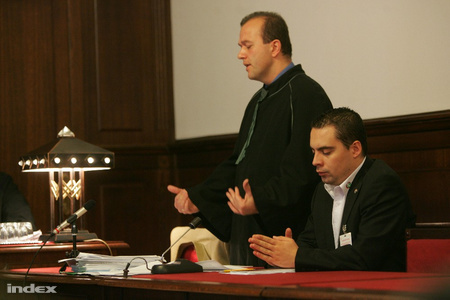 Vona Gábor és Gaudi Nagy Tamás a tárgyaláson