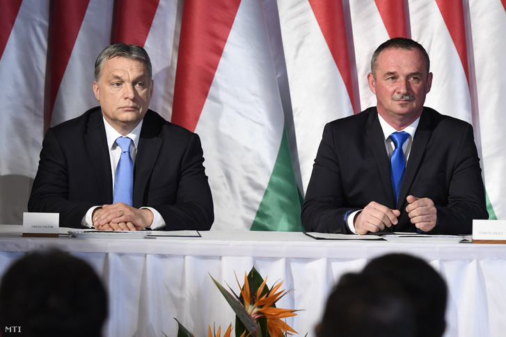 Orbán Viktor és Fekete Zsolt, Salgótarján polgármestere