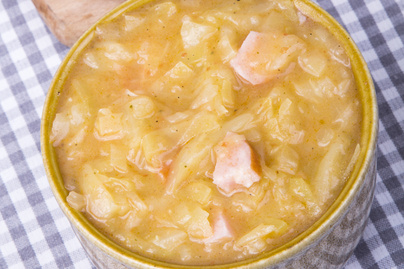 Krumplis kelkáposzta-főzelék: olyan finom, hogy még a finnyás gyerekek is megeszik 