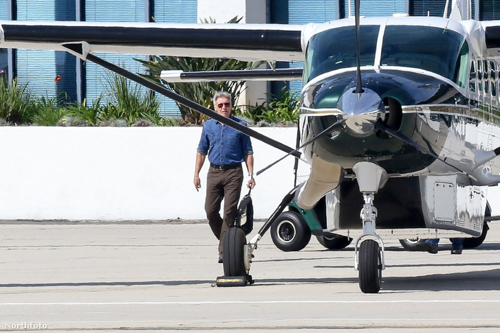 Harrison Ford a Cessna Caravannal február 14-én