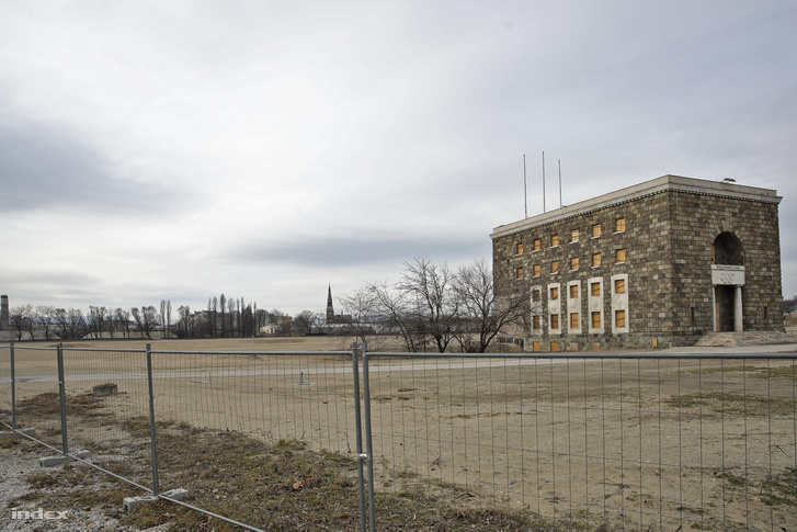 Az épülő Puskás Stadion