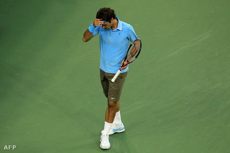 Roger Federer kikapott