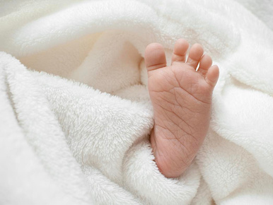 Anyák napjára időzítette születését Horváth Éva kisfia