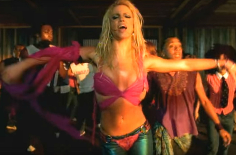 Ez bizony Britney I'm A Slave 4 U c