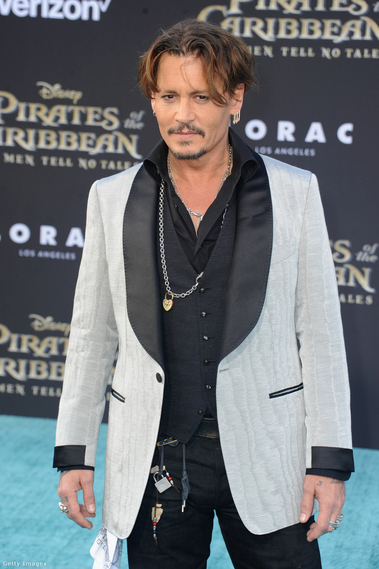 Johnny Depp A Karib-tenger kalózai: Salazar bosszúja premierjén