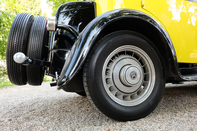 A Bugattik elsőként használt utcai autóin alukerekeket