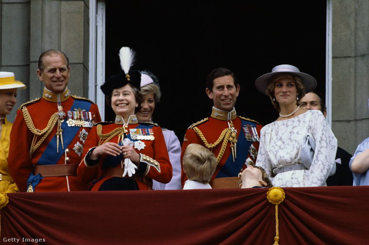 A brit királyi család tagjai, lévén, ők a brit királyi család tagjai, kifinomult életvitelt folytatnak, furán is néznénk rájuk, ha nem így tennének