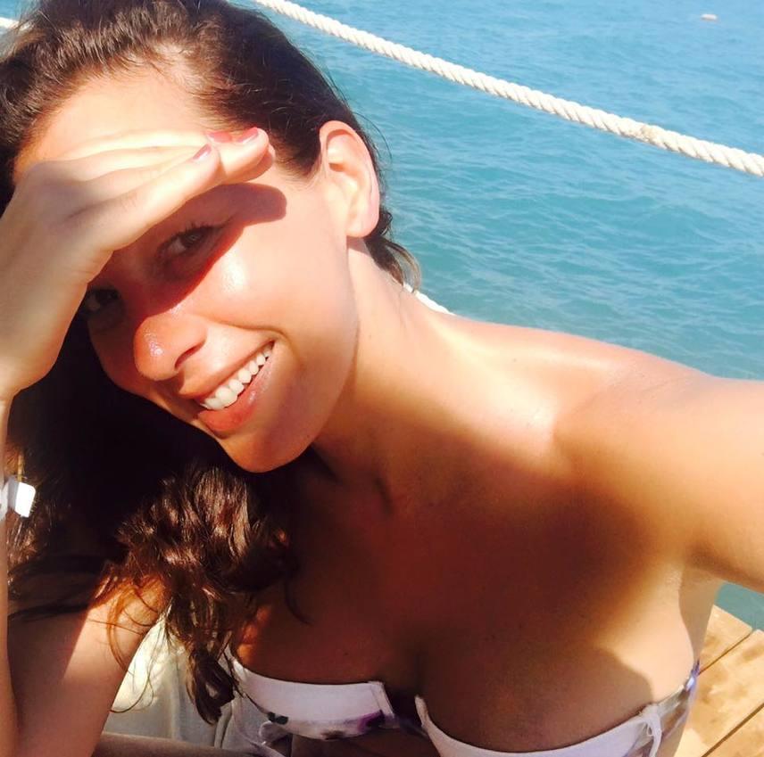 	Demcsák Zsuzsa törökországi családi nyaralásáról posztolta ezt a szexi, bikinis fotót.