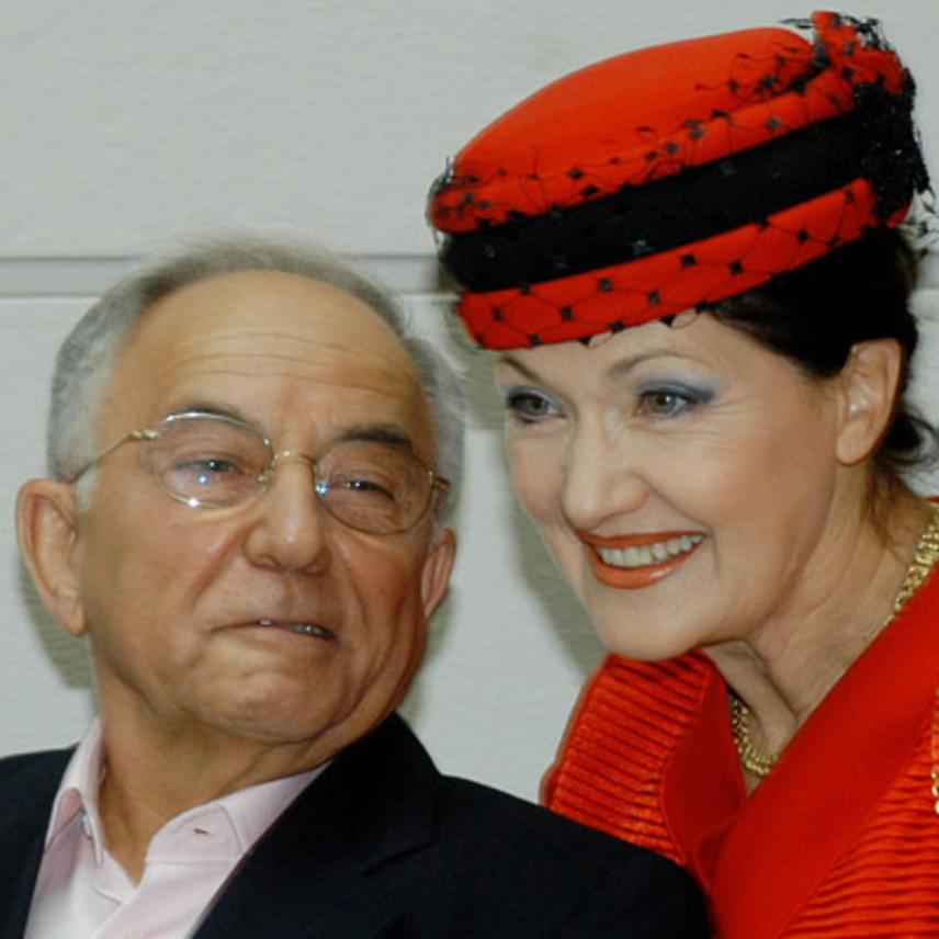 	Vitray Tamás 82 évesen, 2014-ben nősült újra, harmadik feleségével, Kállai Bori színésznővel 28 éve élnek együtt. A házaspár örök szerelmüket szerette volna megünnepelni az újabb esküvel.