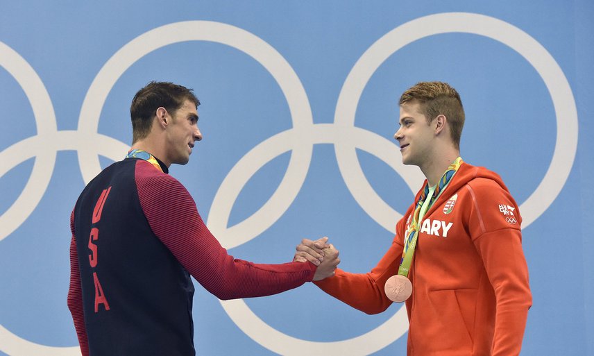 
                        	Az amerikai úszólegenda és olimpiai rekorder, Michael Phelps is gratulált neki a döntő után. Tamás egyébként ezt nyilatkozta, miután másodjára is legyőzte Phelpset: "Decemberben volt egy térdszalagszakadásom. Ahhoz képest elég jól állok, nem?"