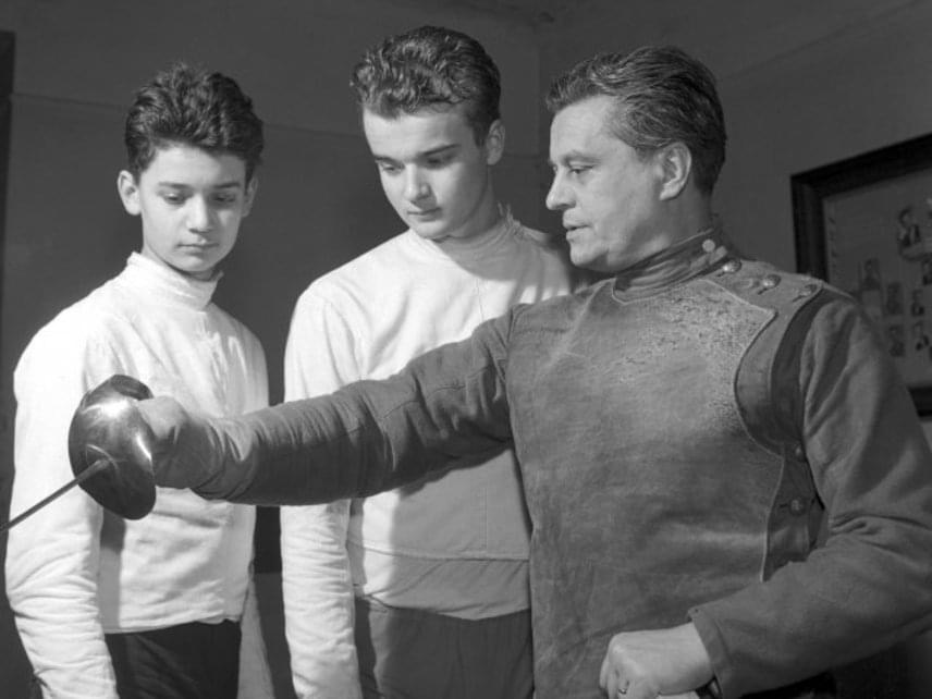 	Gerevich Aladár fiai, Pál és György is a kardvívást választották, a fényképen velük látható. Gerevich Pál csapatban kétszeres olimpiai bronzérmes lett, méghozzá az 1972-es és az 1980-as olimpiákon.