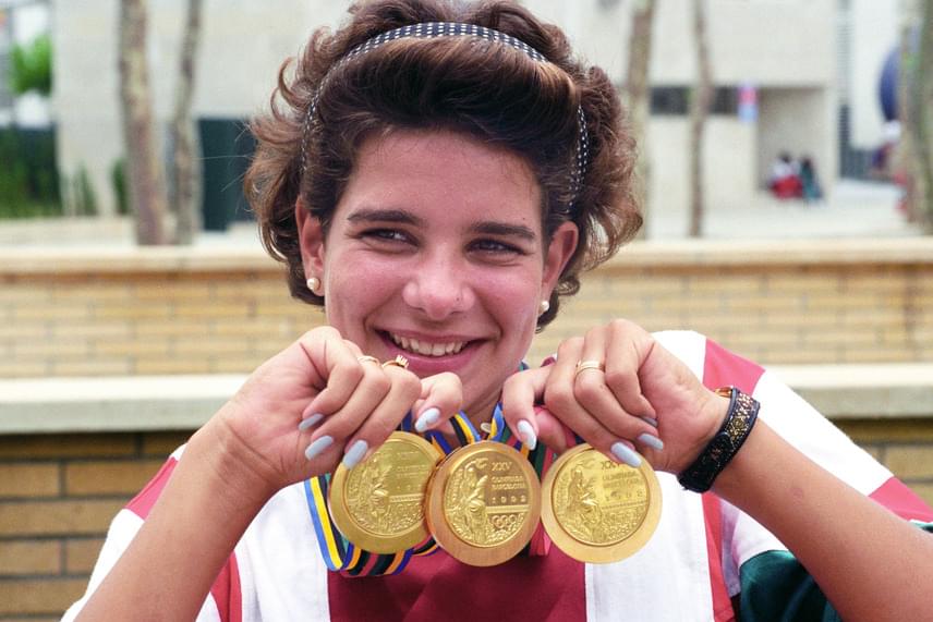 	Egerszegi Krisztina is ötszörös olimpiai bajnok, de emellett nyert egy ezüst- és egy bronzérmet is. Első olimpiai aranyát  Szöulban szerezte, ekkor mindössze 14 éves volt - ezért ő a legfiatalabb magyar olimpiai bajnok 1988 óta.