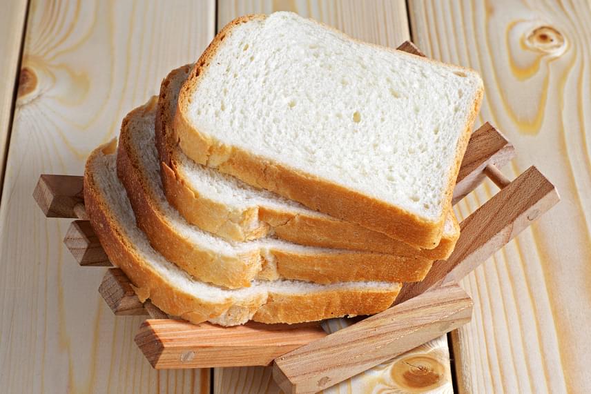 	A zsír és olaj száraz kenyérszelettel való felitatása is régi, de működő módszer, érdemes például a levesbe dobni egy szeletet, majd pár másodperc múlva kivenni.