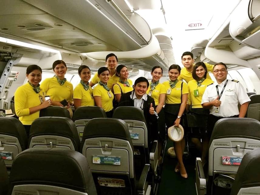 	A Cebu Air történetében ez volt az első eset, amikor baba született egy járaton. A cég megköszönte a lelkes dolgozóknak a szakszerű munkát. Ők mindannyian hozzájárultak ahhoz, hogy minden rendben menjen.