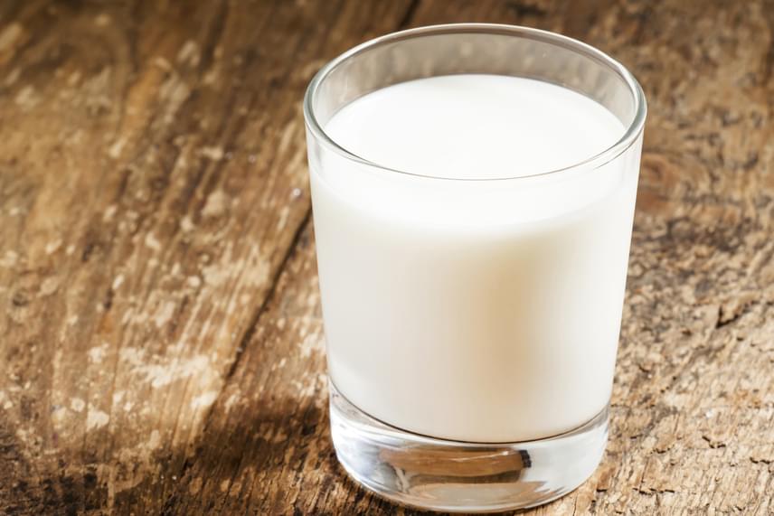	Ha fellépnek a gyomorégés tünetei, és nincs más a kezed ügyében, érdemes lehet egy nagy pohár vizet meginnod, még jobb azonban, ha tejet is tudsz, mely az egyik legjobb ellenszer.