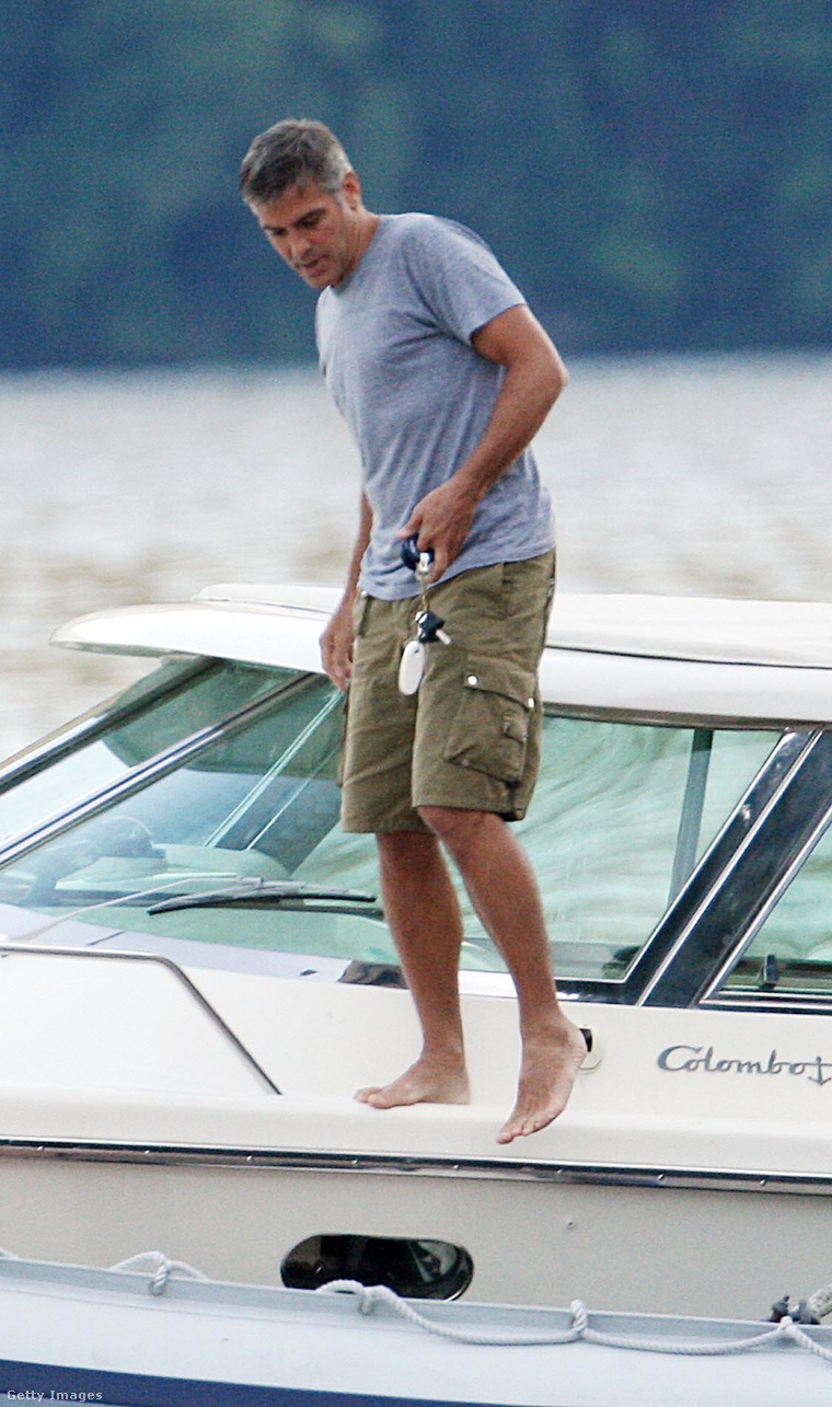 George Clooney a Comói-tónál.