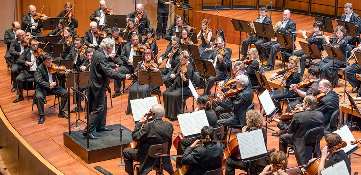 Nemzeti Filharmonikusok és Kocsis Zoltán: a hegedűk egy oldalon