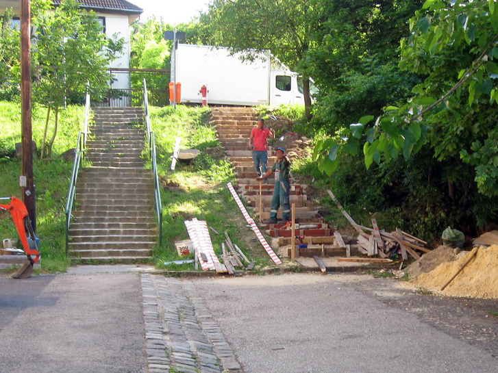 lépcsőjav