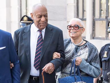 Bill Cosby mindent bevet, hogy szimpátiát keltsen, és megússza, hogy elítéljék szexuális zaklatásért