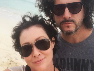 Már ránézésre is bárki megmondhatja, hogy Shannen Doherty gyógyul