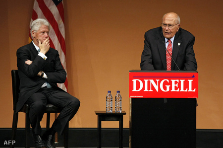 2010: Bill Clinton (balra), az Egyesült Államok exelnöke John Dingell michigani képviselőjelölt mellett kampányol (Fotó: Bill Pugliano)