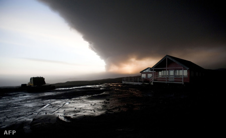 Az áprilisban kitört Eyjafjöll, vulkáni hamuba borította az európai légteret