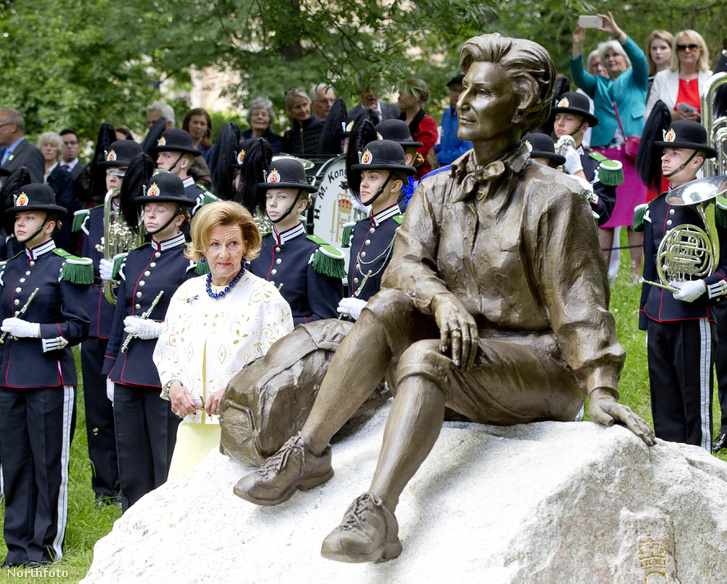 tk3s face queen sonja 80th birthday 35 33681726