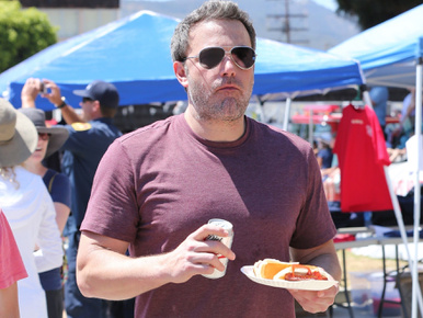 Ben Affleck egy producerrel randizgat