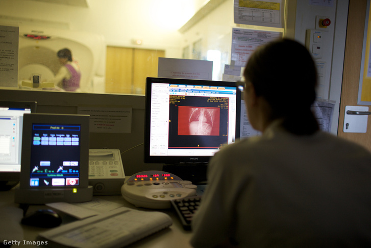 CT vizsgálat egy francia kórház onkológiáján