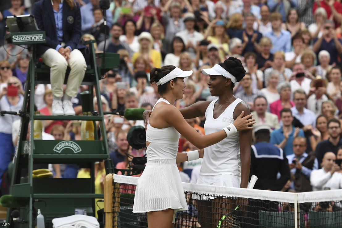Garbiñe Muguruza és Venus Williams a meccs után