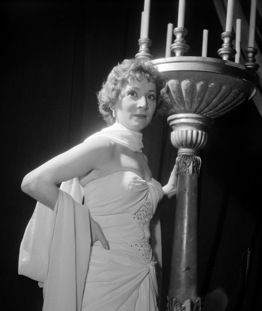 Békés Itala 1958-ban a Madách Színház társulatának tagjaként.