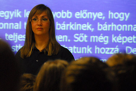 Diószegi Judit rendőr őrnagy és az internet veszélyei