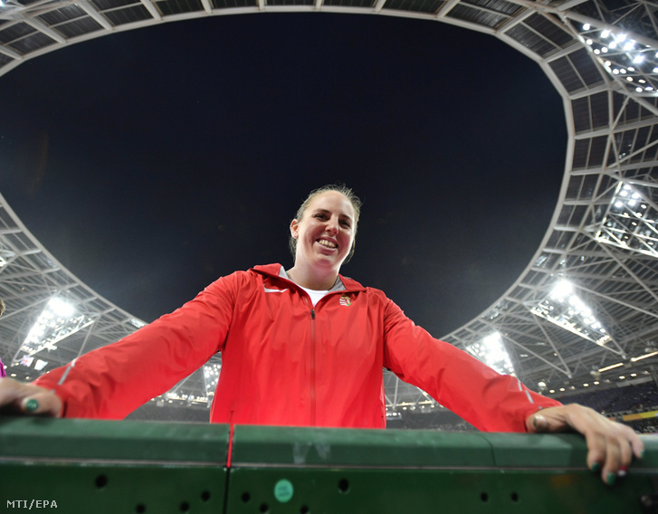 Márton Anita a London Stadionban