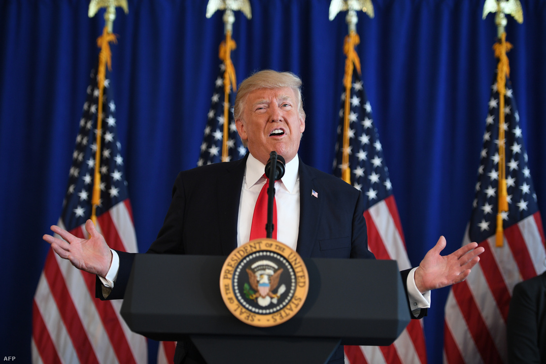 Donald Trump a Charleottesville-i események után tartott sajtótájékoztatón 2017 augusztus 12-én.