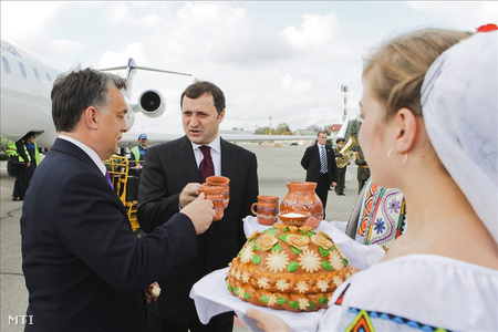 Orbán Viktor és Vladimir Filat moldovai miniszterelnök