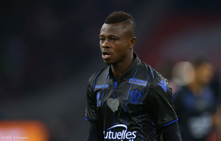 Ő Jean Seri, akin a hiszti megy a két csapat között