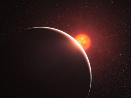 Fantáziarajz a GJ 1214 katalógusjelű vörös törpétől és szuperföld típusú kísérőjéről, melynek légkörét az új mérések alapján vagy vízgőz dominálja, vagy felszínét vastag felhőréteg, illetve köd fedi. [ESO/L. Calçada]
