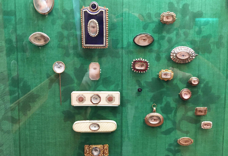 A Metropolitain Museum gyűjteményében található szem-miniatűrök