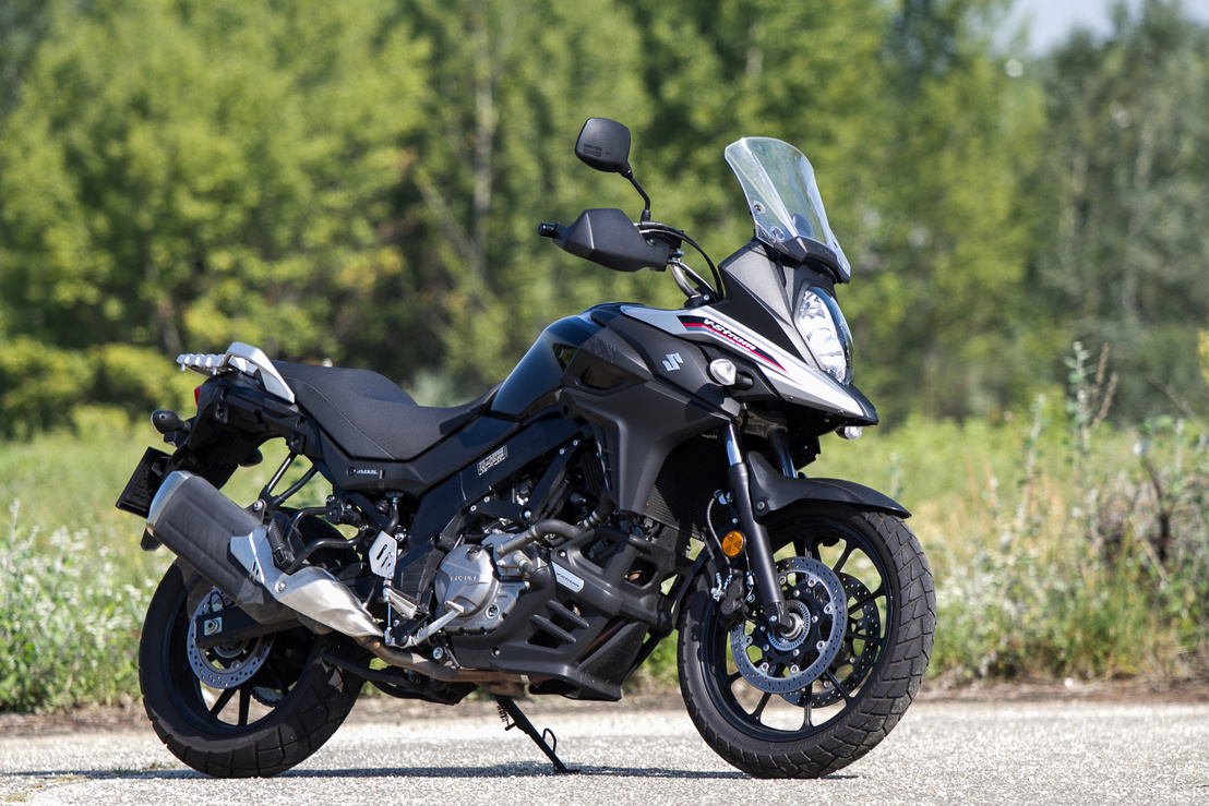 Suzuki v Storm 650 2012