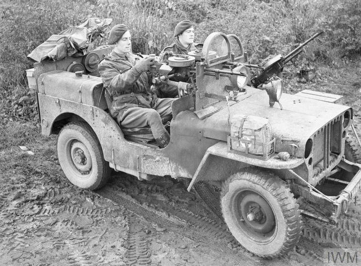 A brit SAS is használt saját igényeire átalakított jeep-eket. IWM (B 11921)