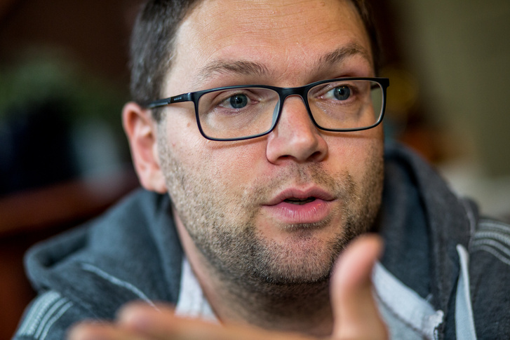 Dés András