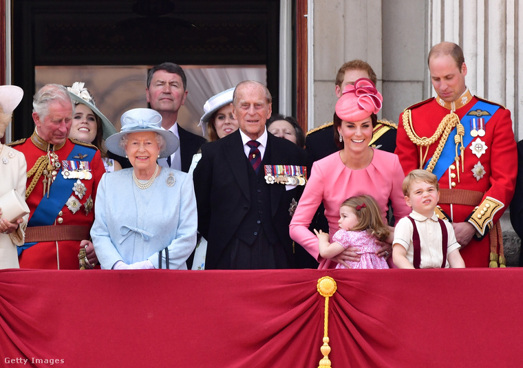 2017-ben Erzsébet királynő egy visszafogott árnyalatot választott saját ünnepségére, 