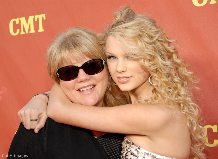 Taylor Swift és édesanyja, Andrea Swift 2007-ben