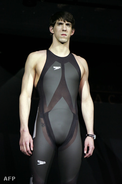 Phelps áll modellt a Speedo cáparuhájában